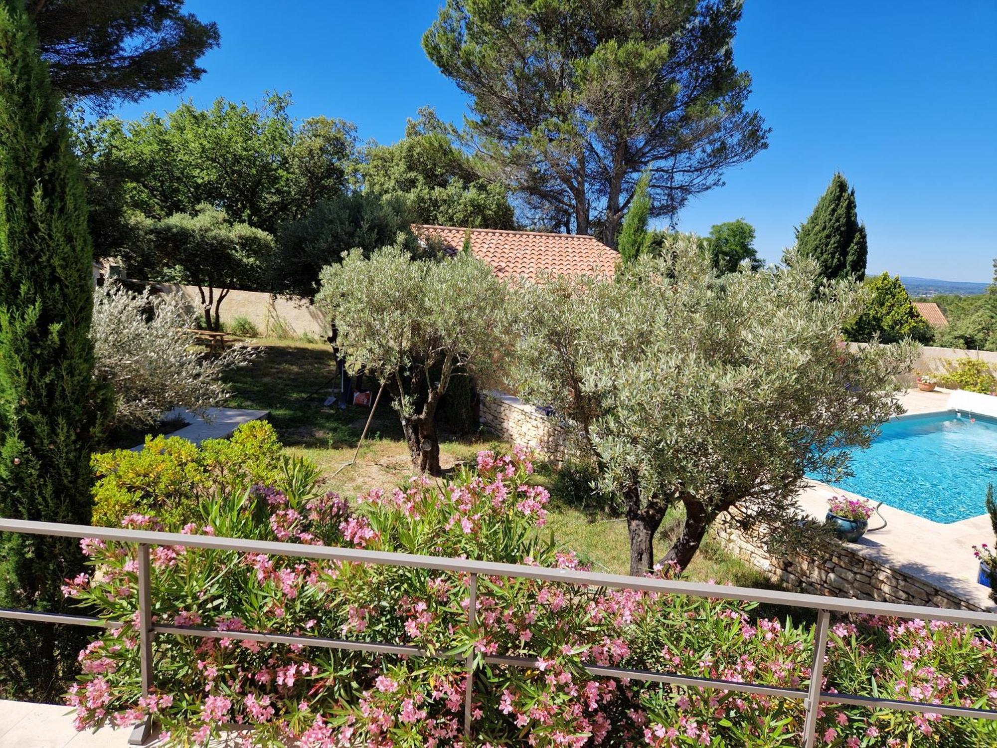La Cigaliere Villa ลีล-ซูร์-ลา-ซอร์ก ภายนอก รูปภาพ