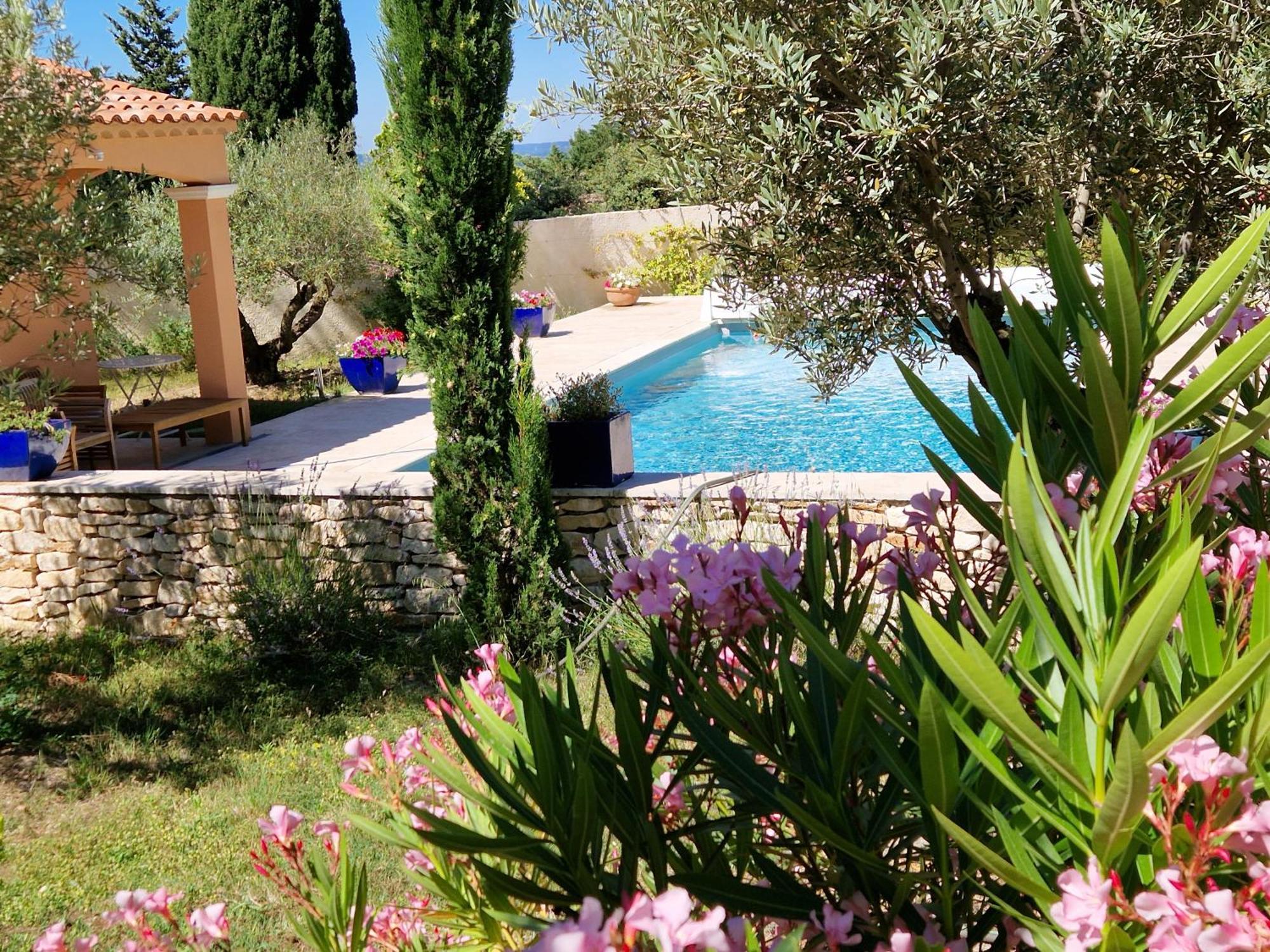 La Cigaliere Villa ลีล-ซูร์-ลา-ซอร์ก ภายนอก รูปภาพ